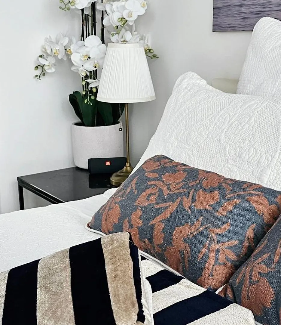 Luxury Breathtaking City View Apartment Ensuite & Parking Australia
